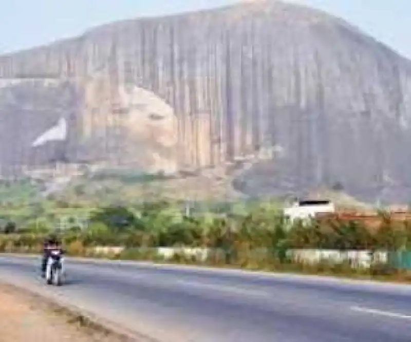Zuma Rock Is Angry, Residents Panic Over Mysterious Explosion Waploaded